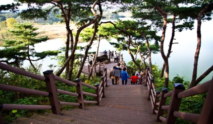 역사와 이야기를 간직한 '탄금대와 열두대',충청북도 충주시