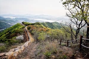 섬을 내다보는 산성, 문수산성,국내여행,음식정보